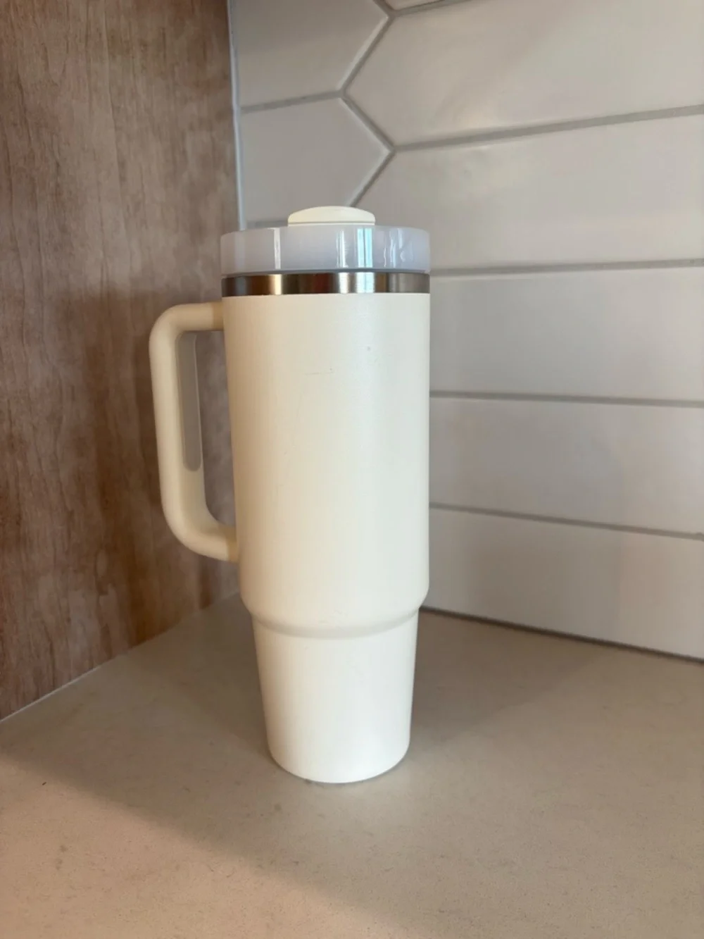 Stanley Quencher 30oz - Insulated Drink Cup (cream) - Picture 2 of 5